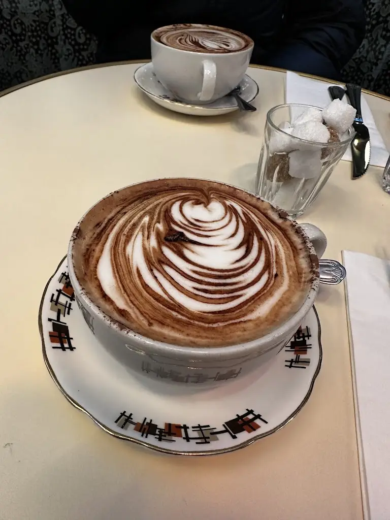 Menu_Chez Antoinette Victoria_City of Westminster_image_9