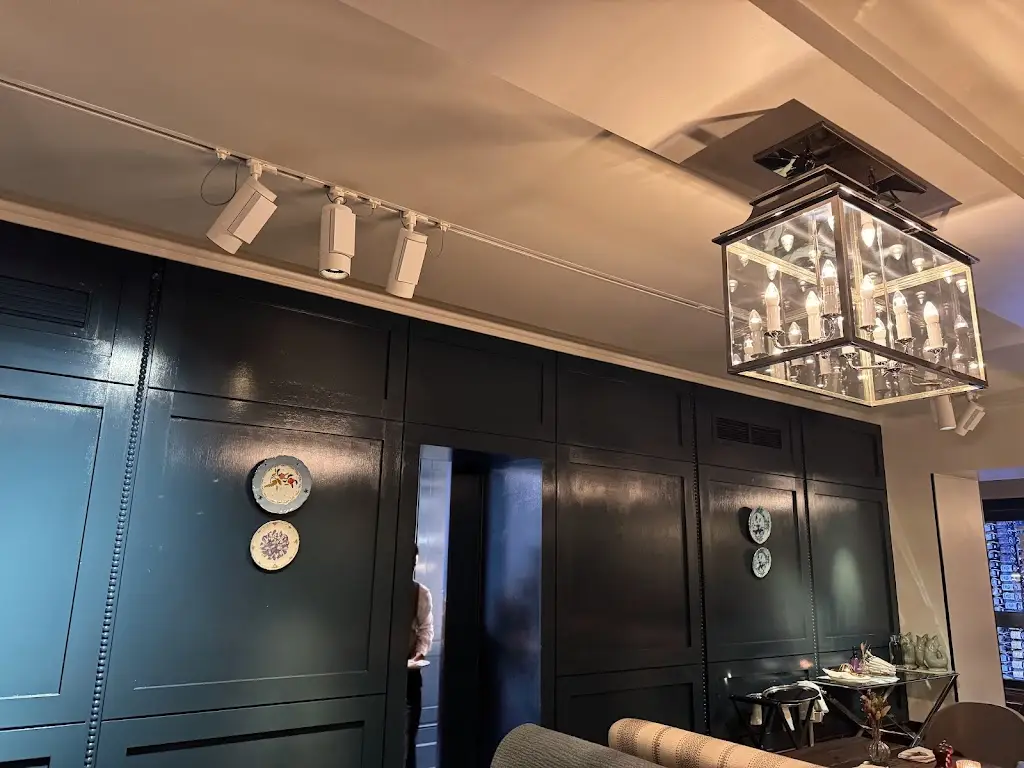 Dylan McEntee_Caxton Grill_City of Westminster_review