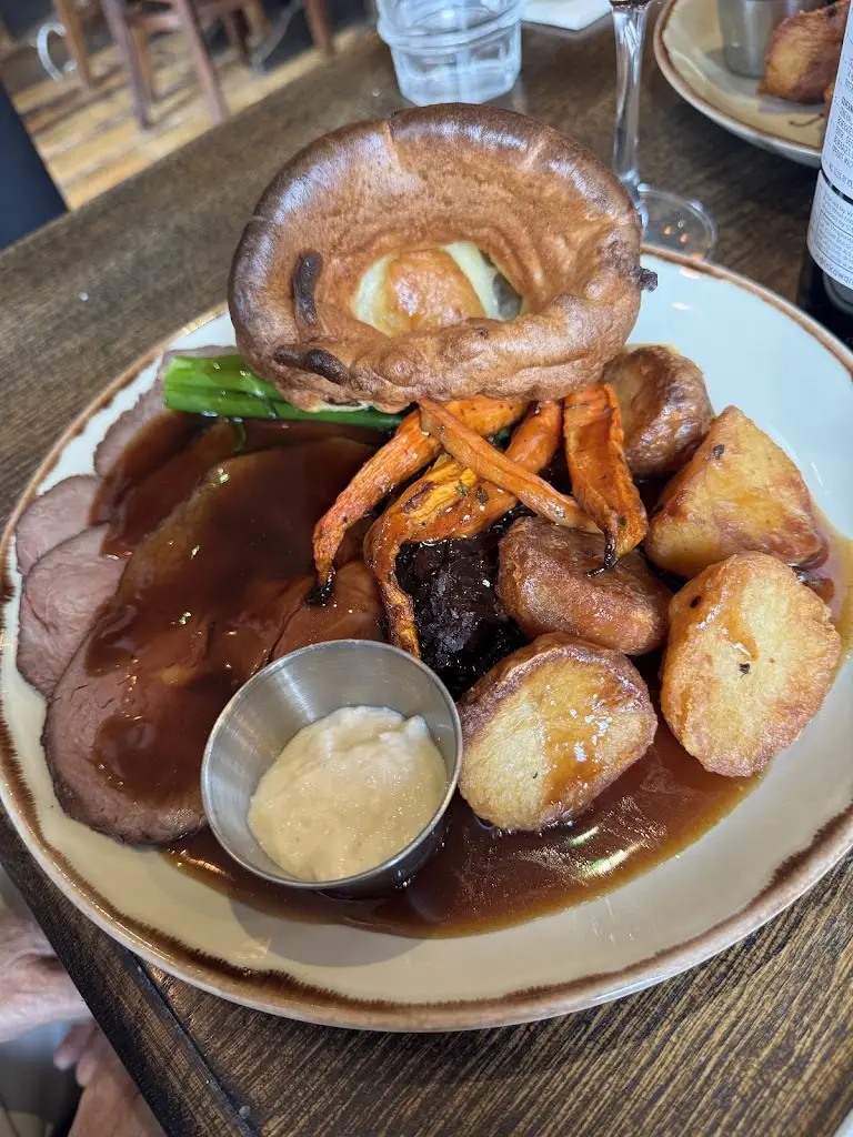 Maria Manetas_Marquis Of Westminster_City of Westminster_review