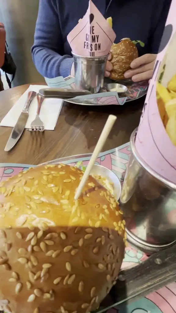 Bill's Victoria Restaurant_City of Westminster_slider_image_2