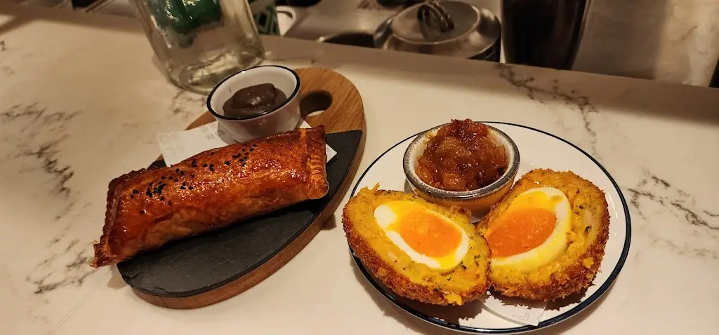 Menu_Blue Boar Pub_City of Westminster_imagen_8