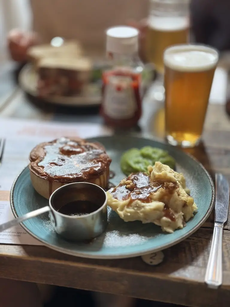 Kevin Estey_Adam & Eve_City of Westminster_review