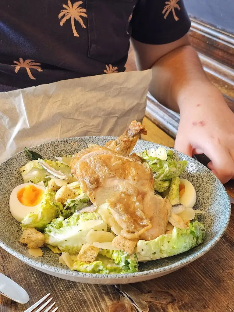 Trish Solly_The Red Lion, Parliament Street_City of Westminster_review