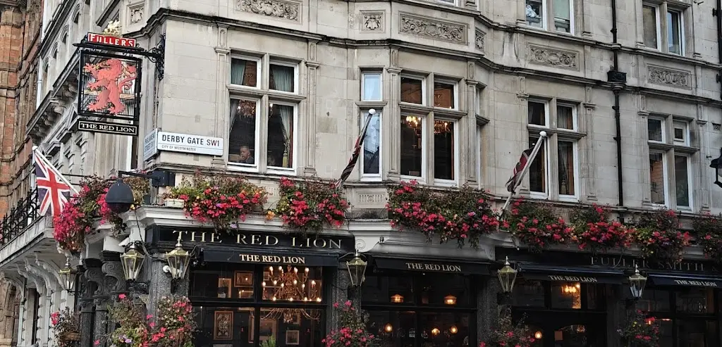 The Red Lion, Parliament Street_City of Westminster_slider_image_3