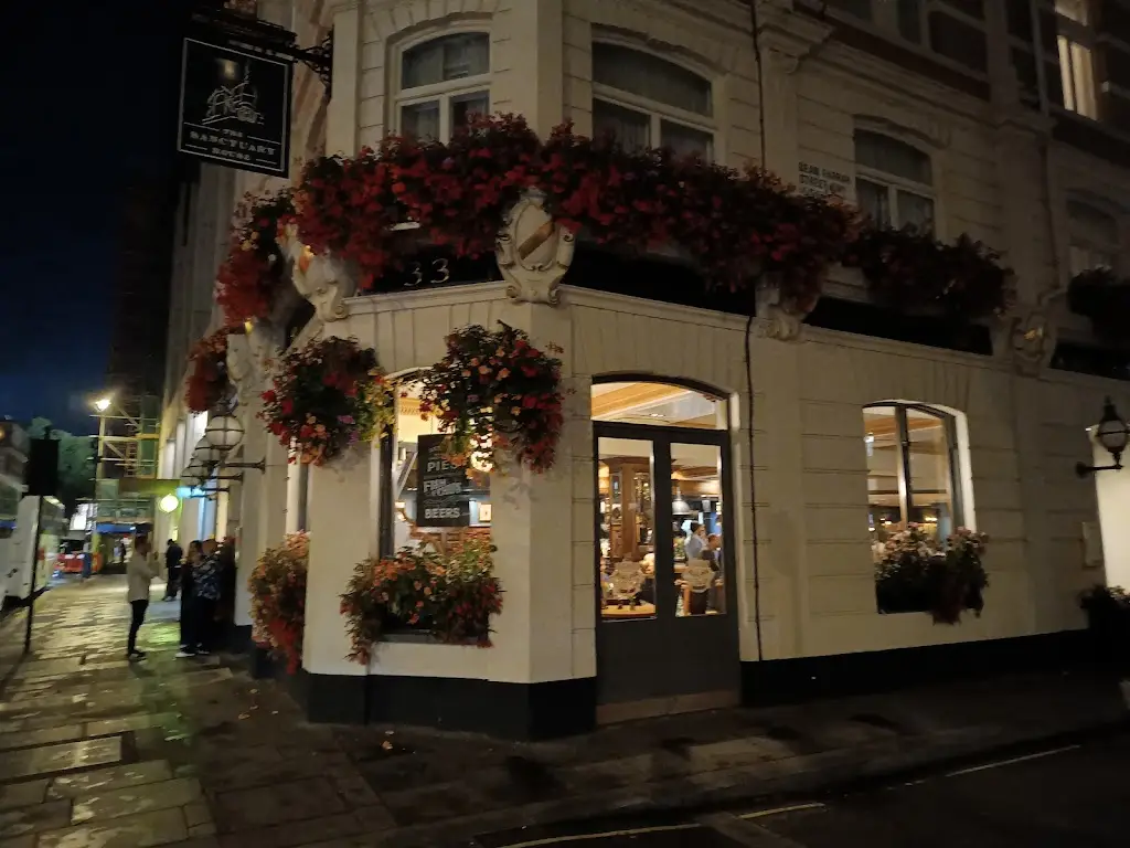 Michael C_The Sanctuary House pub_City of Westminster_review