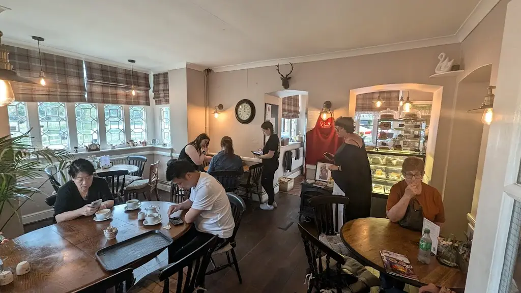 Swanbourne Lodge Tearoom restaurant in Arundel