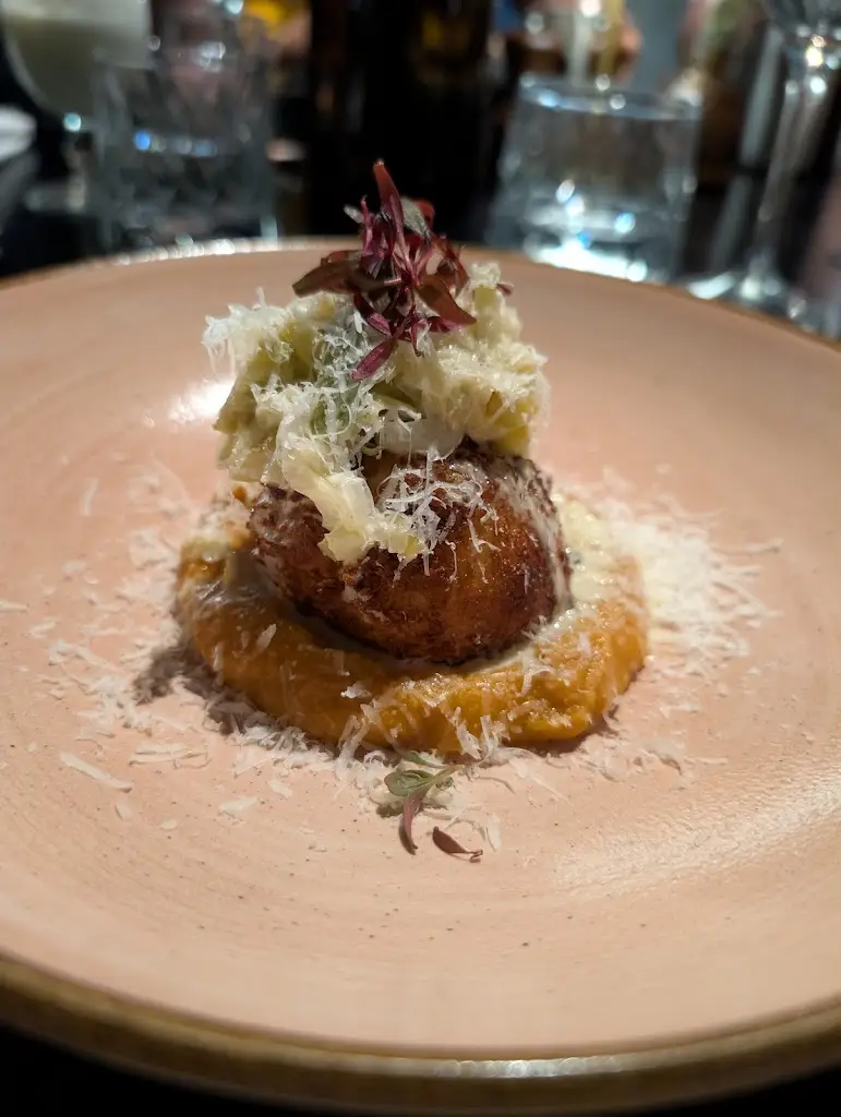 Pep Rey_The Black Friar_City and Borough of Salford_review