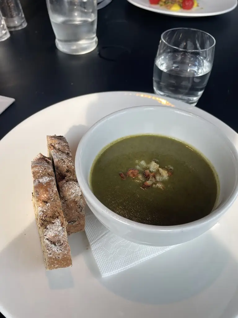 Lewis Ramsden_Pier Eight Restaurant_City and Borough of Salford_review