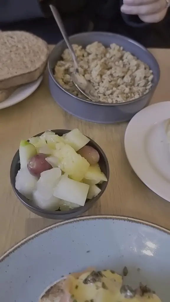 Embankment Kitchen Restaurant & Bar_City and Borough of Salford_slider_image_2