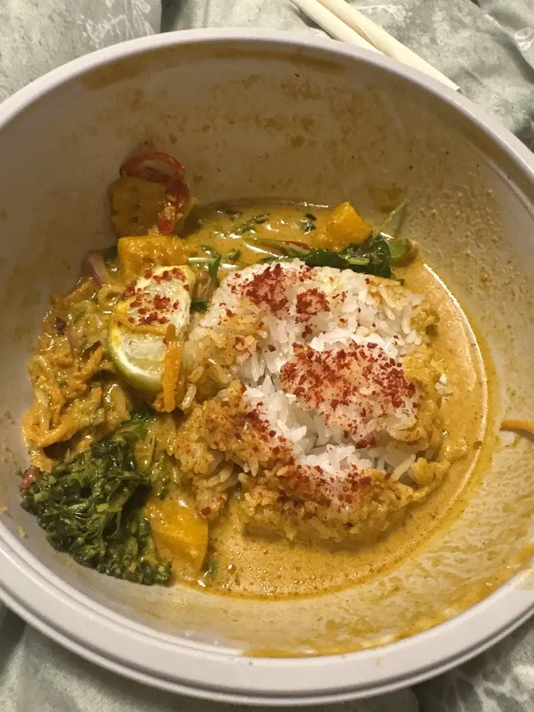 Oliver_wagamama manchester media city_City and Borough of Salford_review