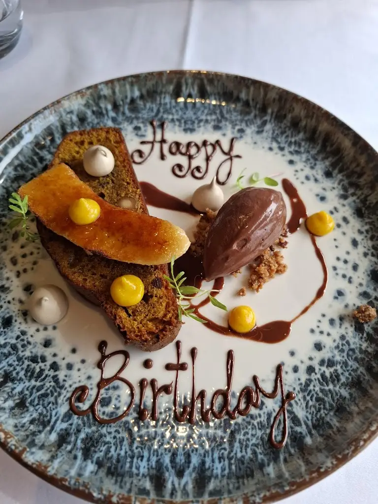 Laura C_Bluebells Restaurant_Ascot_review