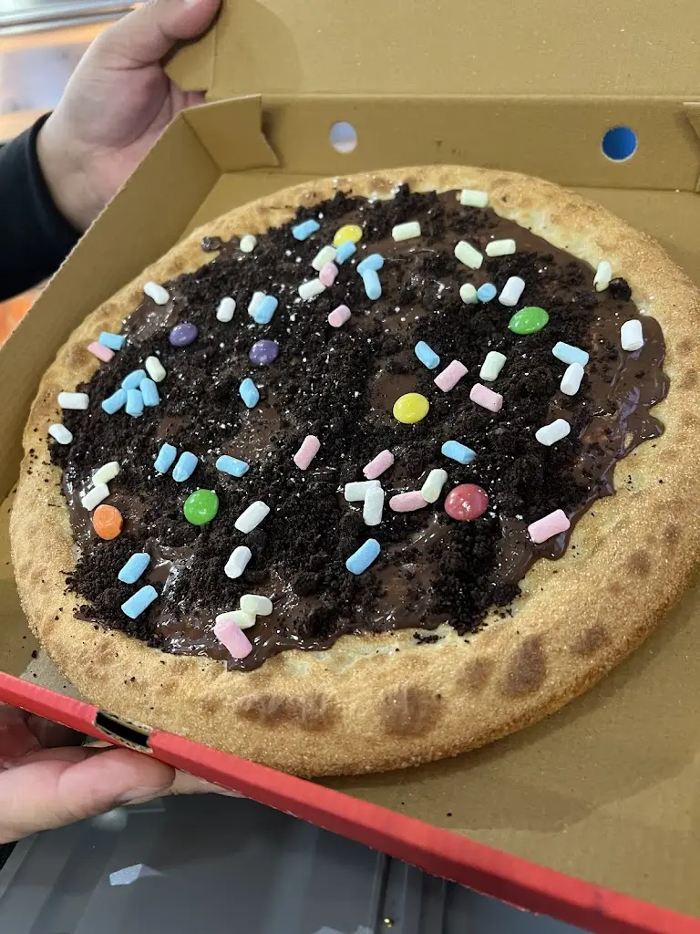 Mujtaba Hasnain_Food Station & Shakes_City and Borough of Salford_review