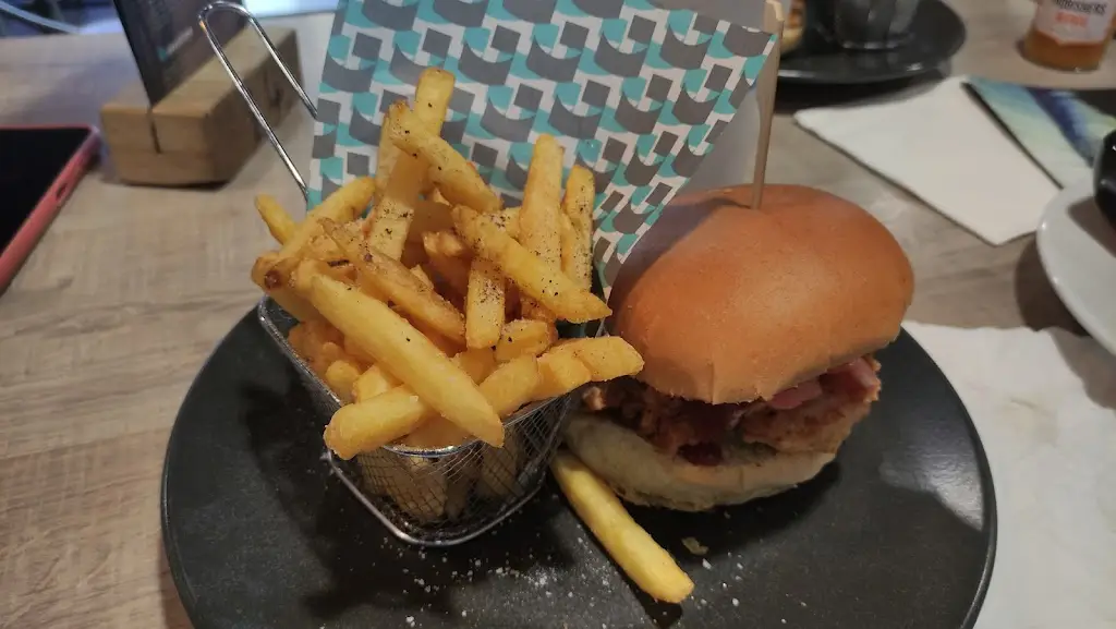 Menu_The View Bar and Restaurant_City and Borough of Salford_image_6