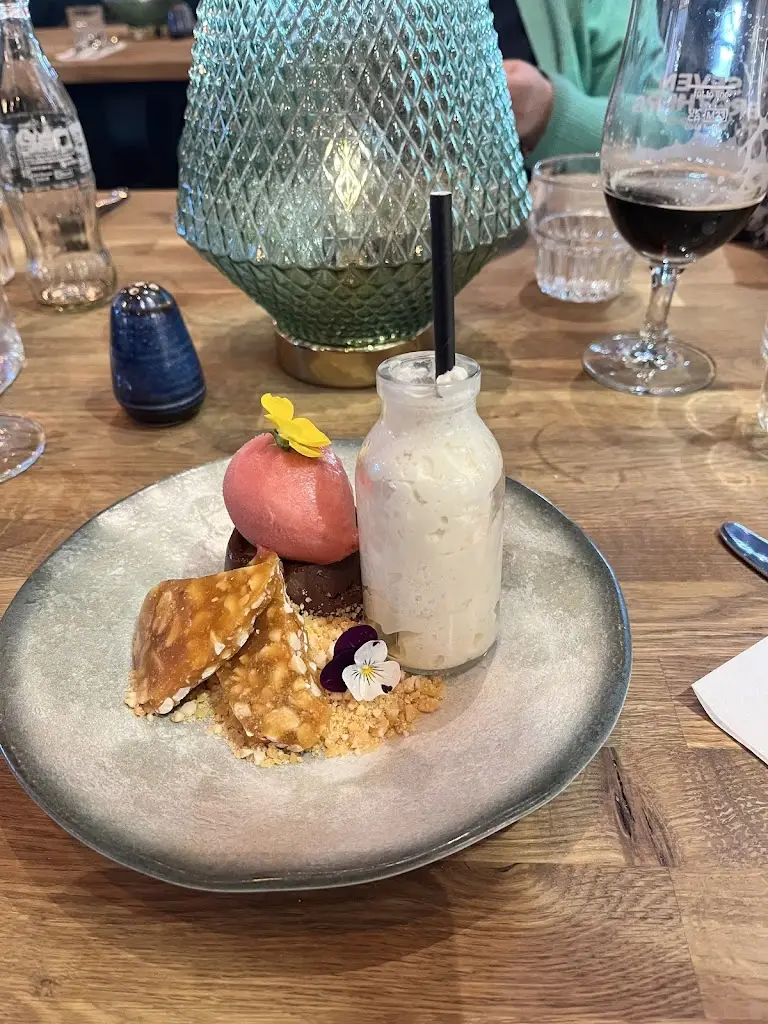 Menu_11 Central_City and Borough of Salford_image_5