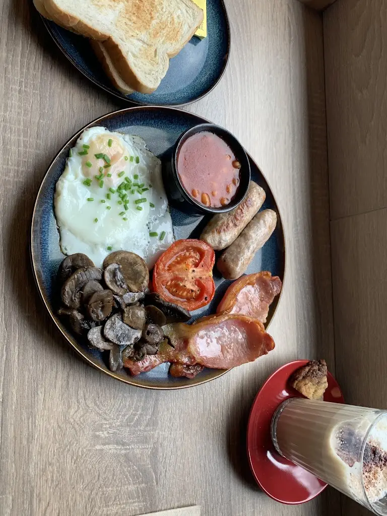 Menu_Munchyhub_City and Borough of Salford_image_4