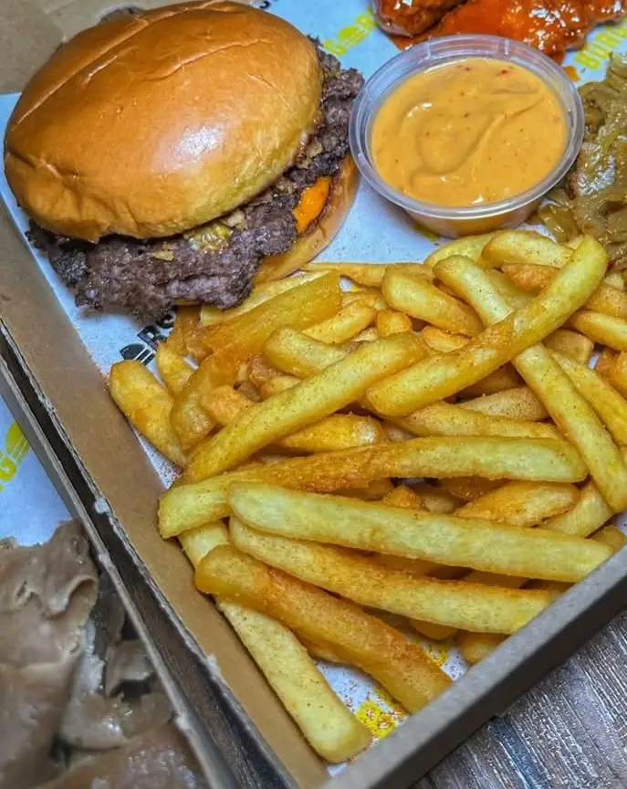 BURGERSLUT®_City and Borough of Salford_slider_image_3