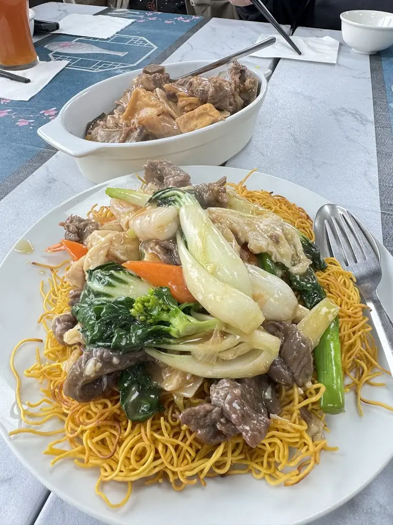 Menu_Golden Lake_City and Borough of Salford_immagine_6