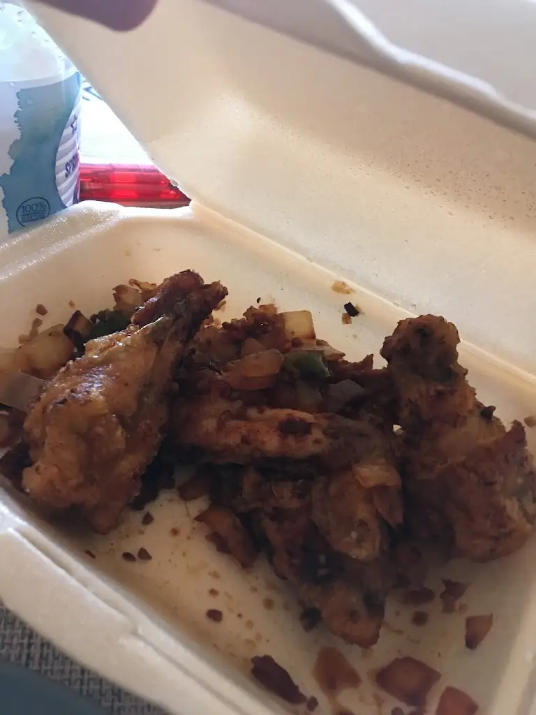 Menu_Golden Lake_City and Borough of Salford_immagine_9