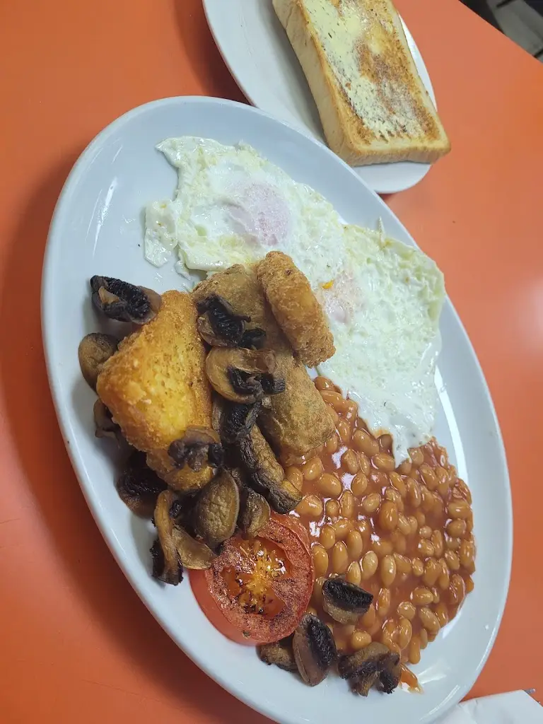 emran ali_Brunch Munch Cafe_City and Borough of Salford_review