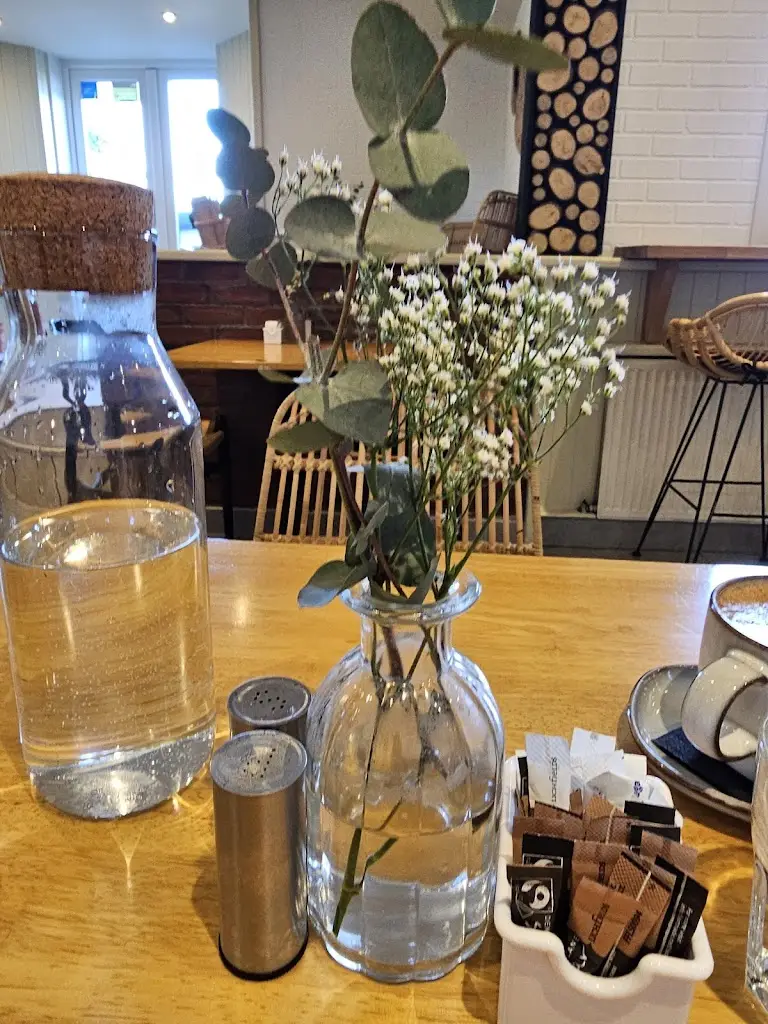 Neil L_Illy’s Café Bistro_Cleveleys_review