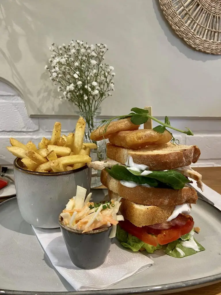 Illy’s Café Bistro_Cleveleys_slider_image_2
