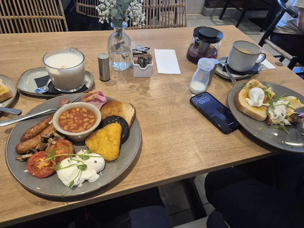 Illy’s Café Bistro_Cleveleys_slider_image_3