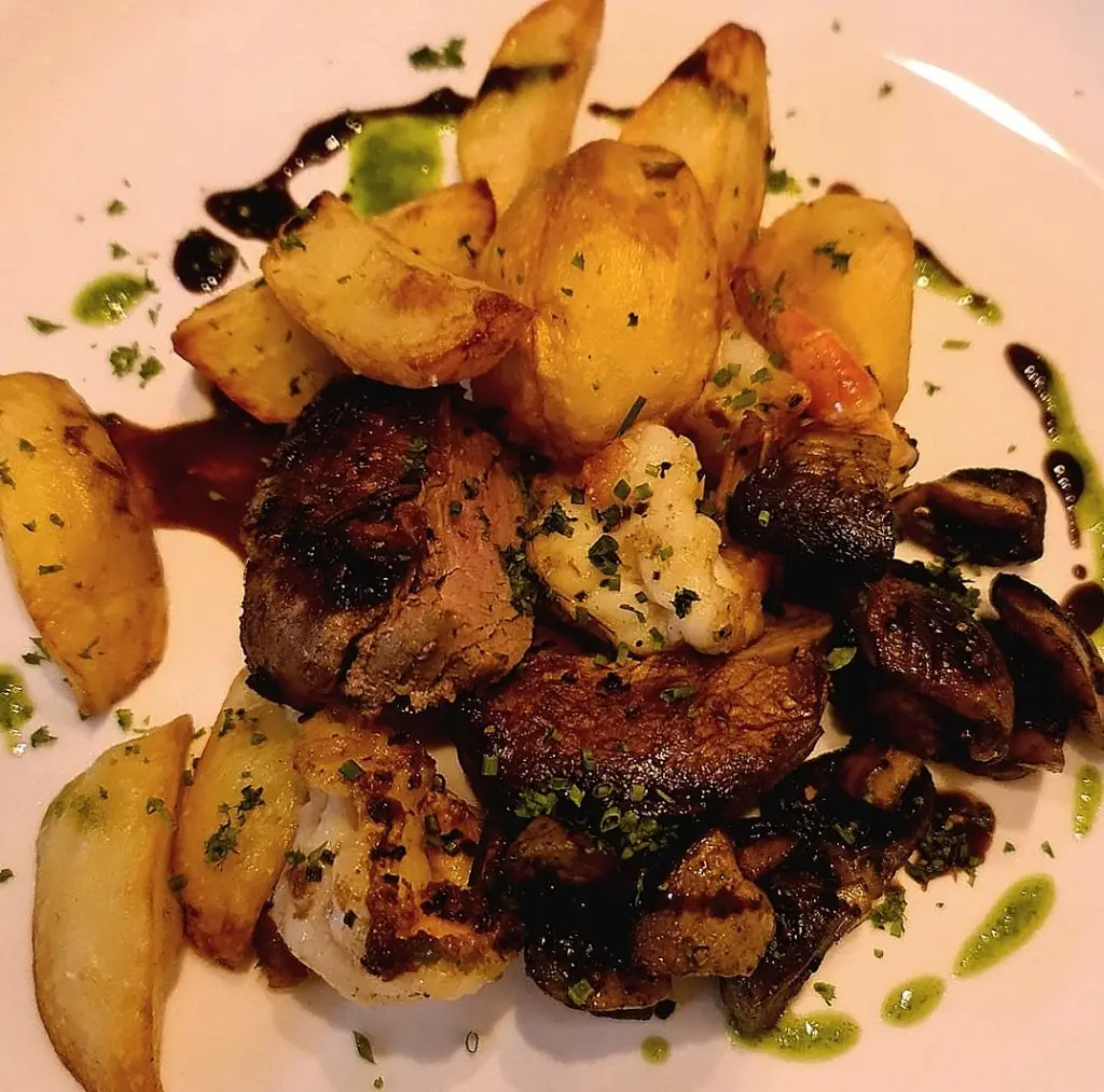 Decades Retro Cafe Bar_Cleveleys_slider_image_3