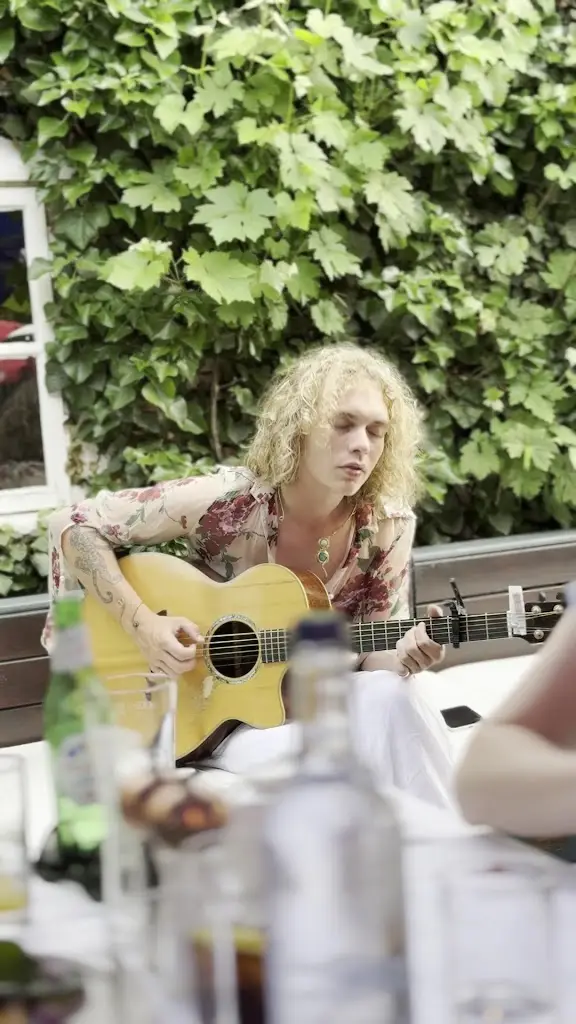 V D_The Thatched Tavern_Ascot_review