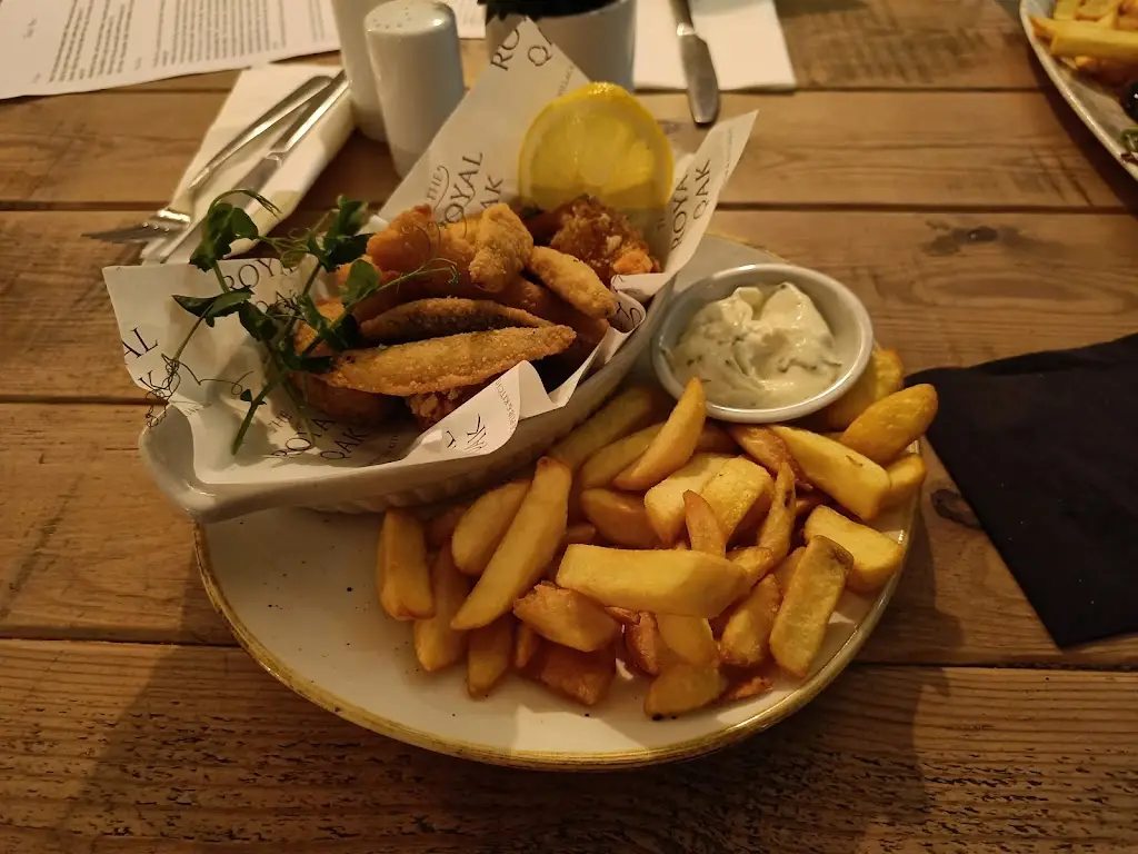 Rebecca Steers_The Royal Oak_Cogenhoe_review