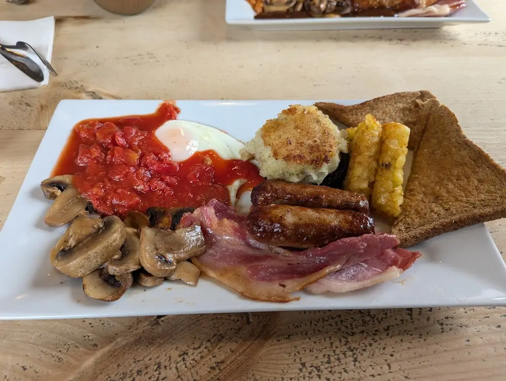 Roy Dennis_Riverview Diner_Cogenhoe_review