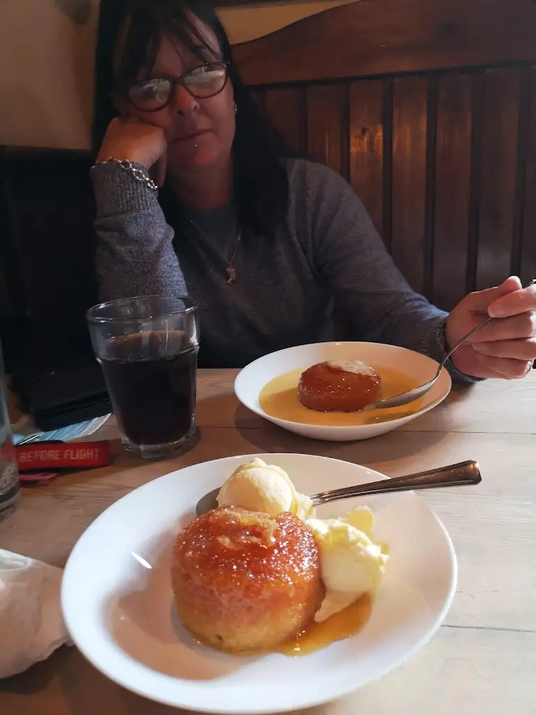 Menu_The Three Horseshoes_Cockfield_imagen_7