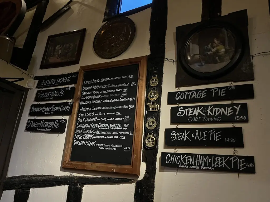 Jac W_The Three Horseshoes_Cockfield_reseña