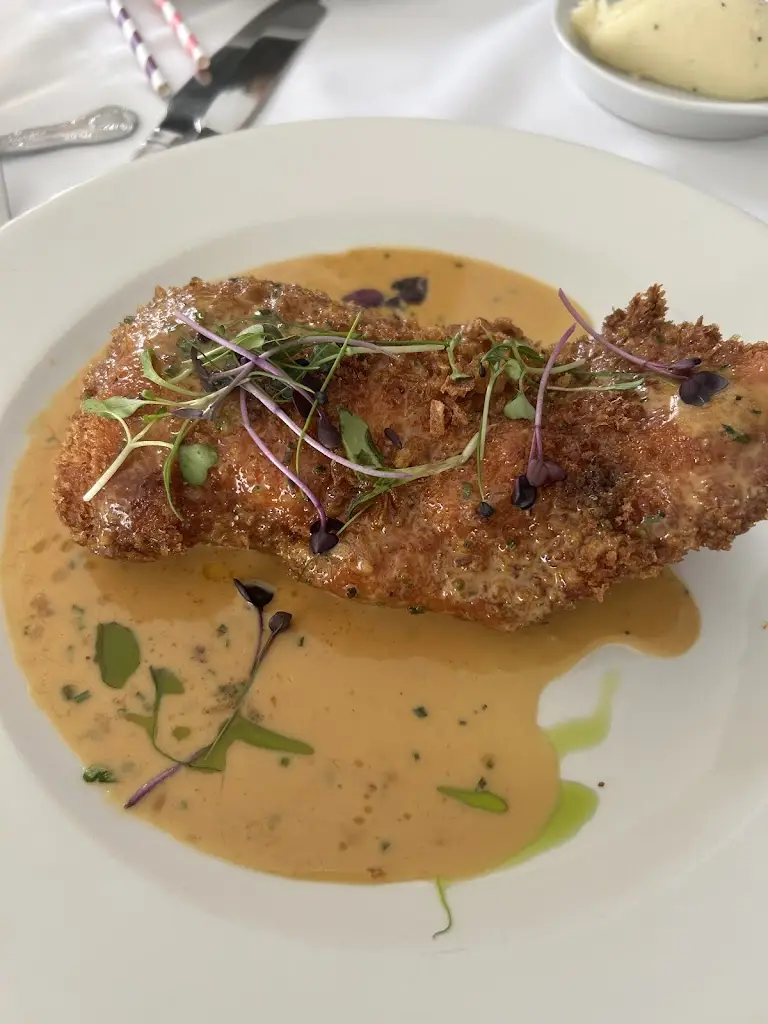 Lucy Bowles_Ranfields Brasserie_Coggeshall_review