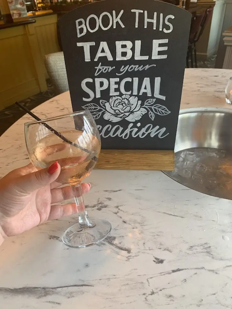 Mae Lawley_Woodman Inn_Codsall_review