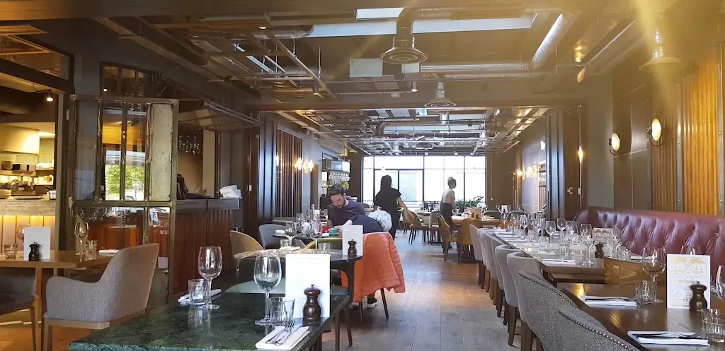 The Royal Foresters_Ascot_slider_image_2