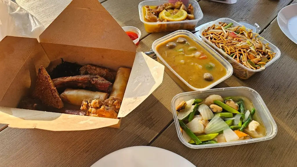 Em Kosm_Rose Orchard Restaurant at The King's Head Chinese Take Away, Delivery_Collingham_reseña