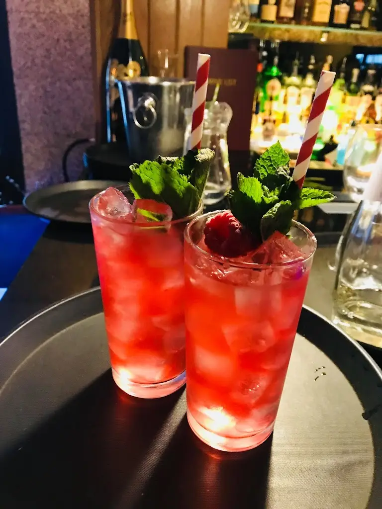 Pazzia Sunninghill_Ascot_slider_image_2