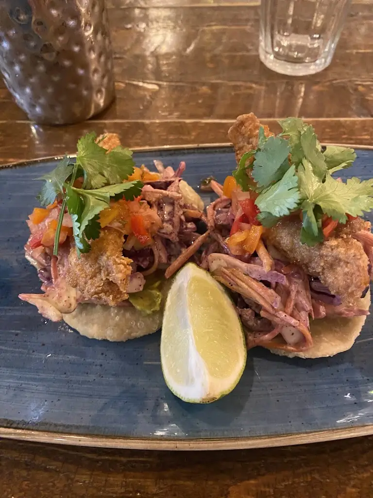Gulbeyaz Cabrera Velasco_Turtle Bay Colchester_Colchester_recensione