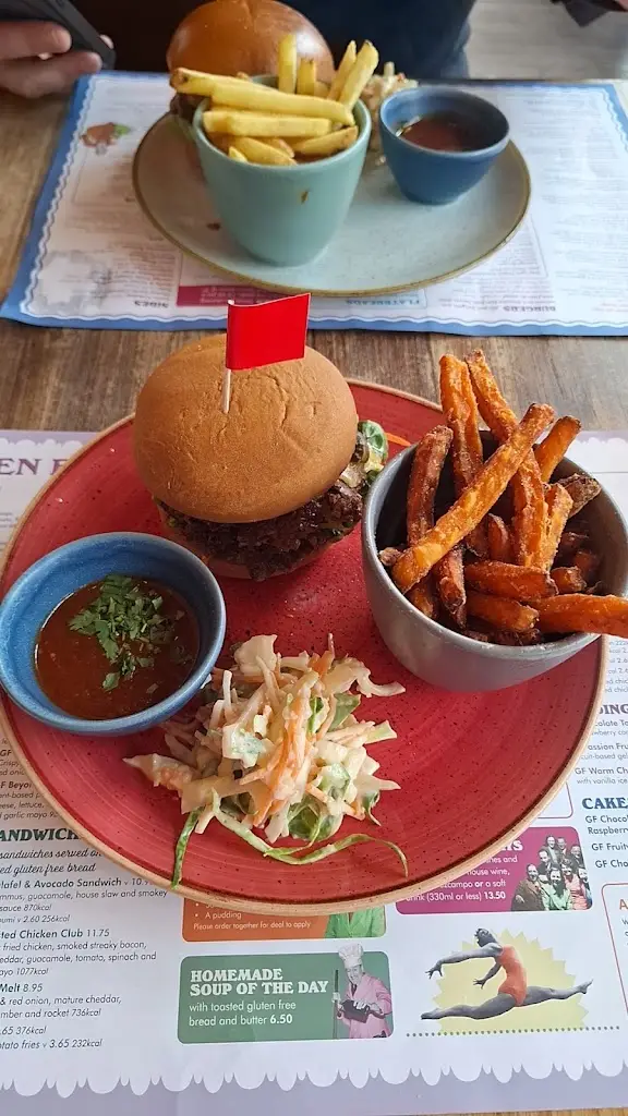 Shari-Leone Vida_Romano Lounge_Colchester_review