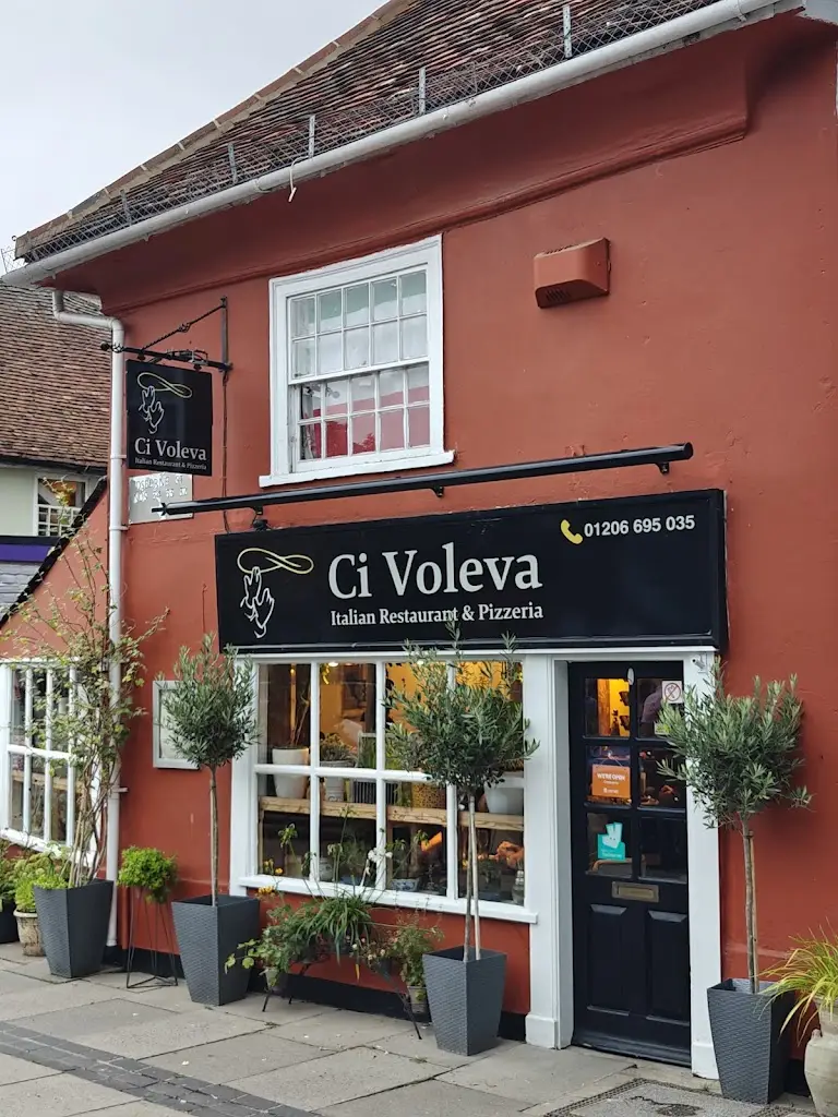 C E_Ci Voleva_Colchester_review