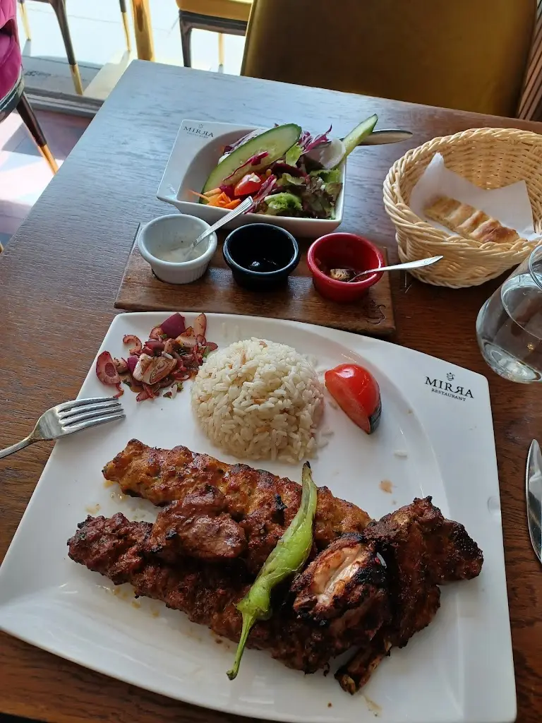 Menu_Mirra_Colchester_image_9