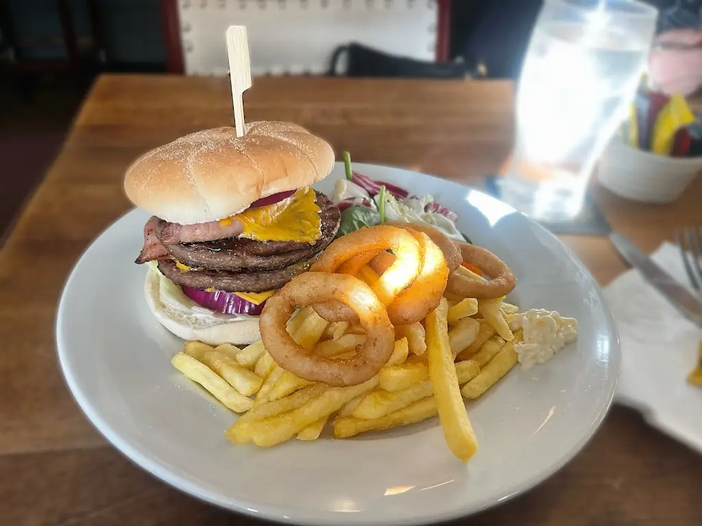 Joanne Smith_The Tipple Inn_Collingbourne Kingston_review