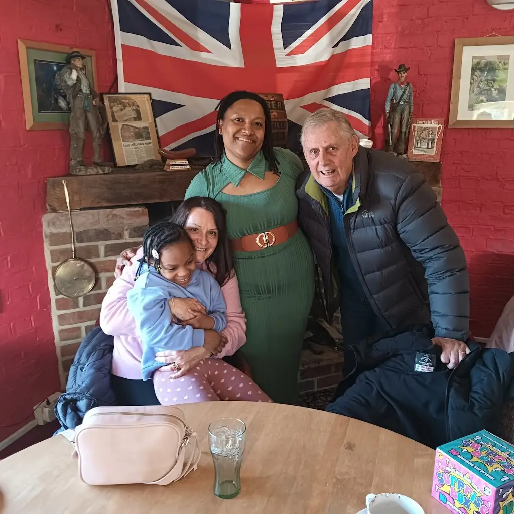 DANICA WILLIAMS_The Waterfront Bar And Bistro_Collingbourne Kingston_review