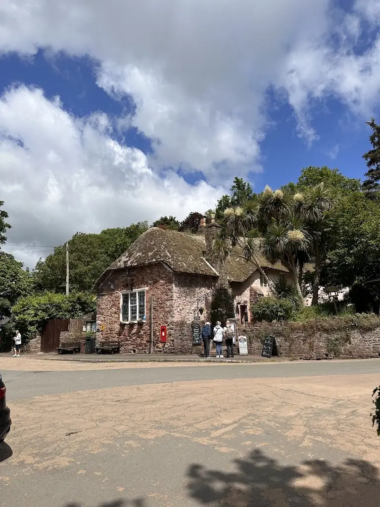 Sophie Stevens_The School House Tearoom at Cockington_Cockington_review