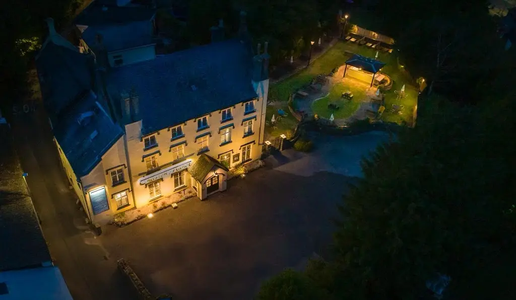 Chelston Manor_Cockington_slider_image_3