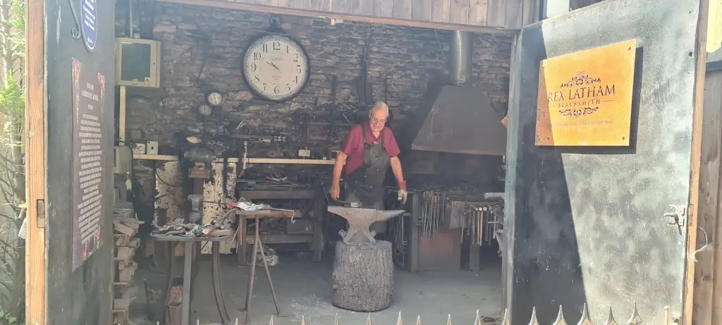 Huk Salih_Cockington Country Park_Cockington_review