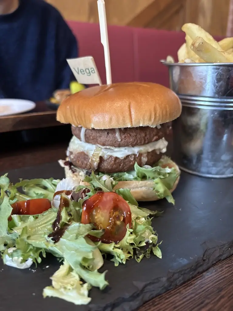 Maisie_Uzumaki_Rock Garden Cafe Bar_Cockington_review