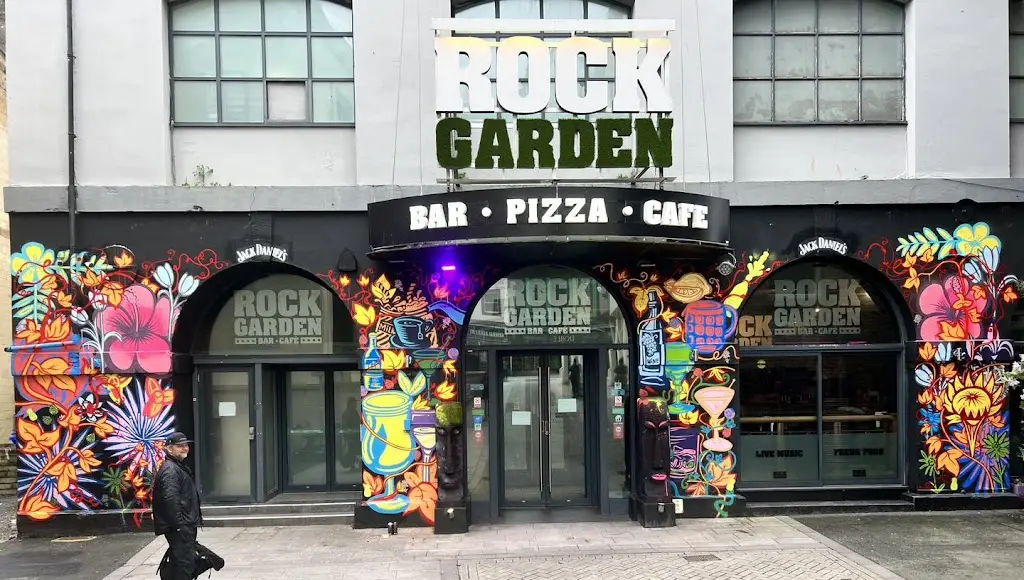 Rock Garden Cafe Bar_Cockington_slider_image_1