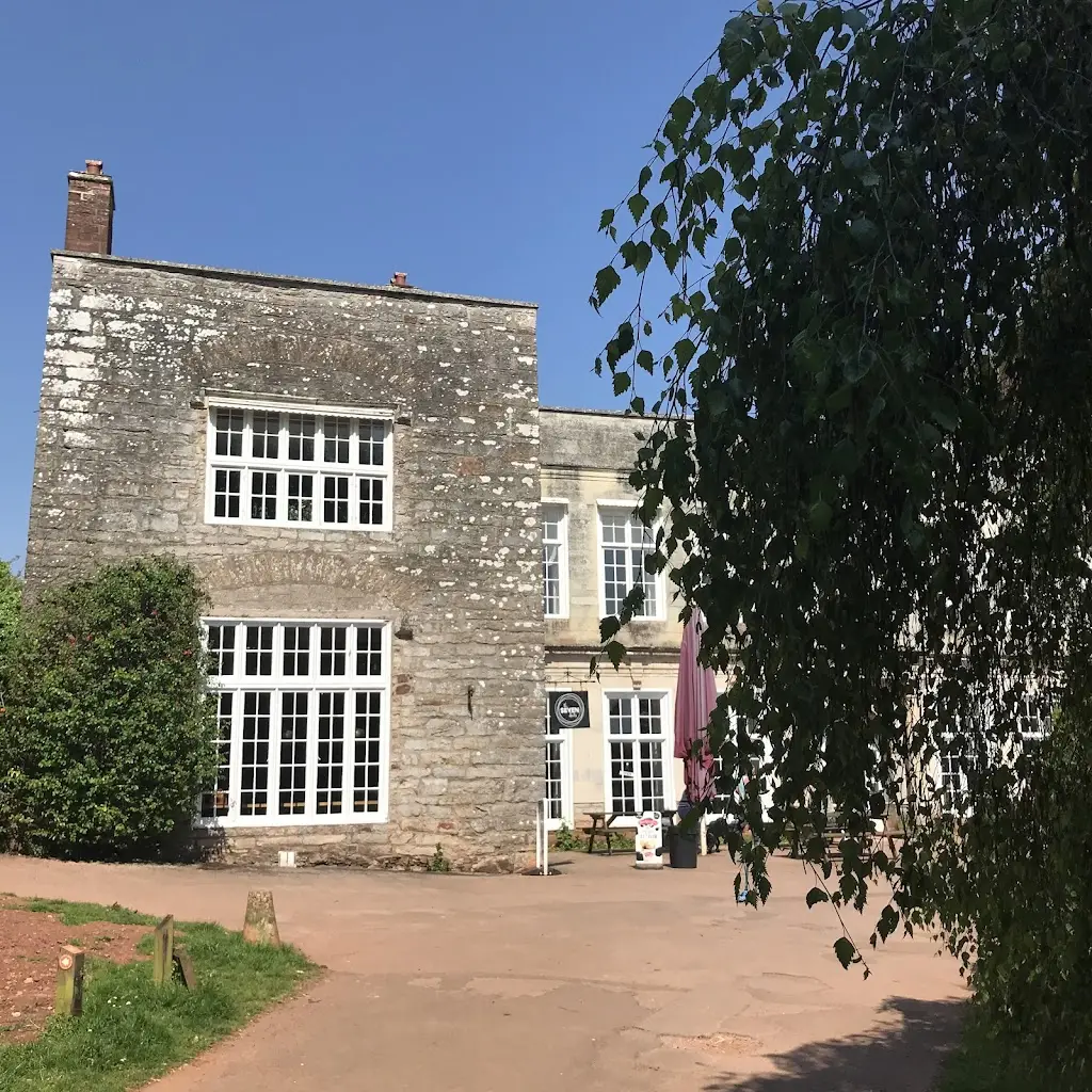 Seven Dials_Cockington_slider_image_3