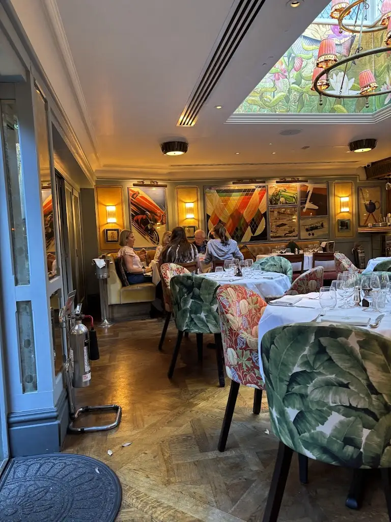 The Ivy Cobham Garden_Cobham_slider_image_3